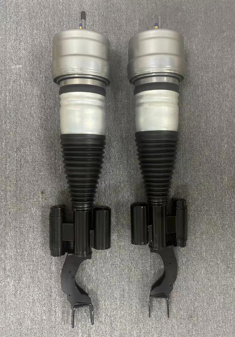 New Front Air Suspension Shock Absorber Assembly For Mercedes Benz GLC X253 GLC63 AMG 2016‑2022
