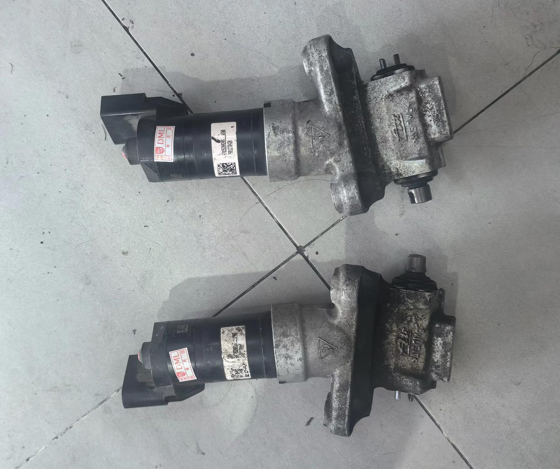Used Rear Parking Brake Actuator Motor For Porsche Panamera 970, 911 991, Boxster Cayman 981, OE 97035209104 / 97035209204 - Image 4