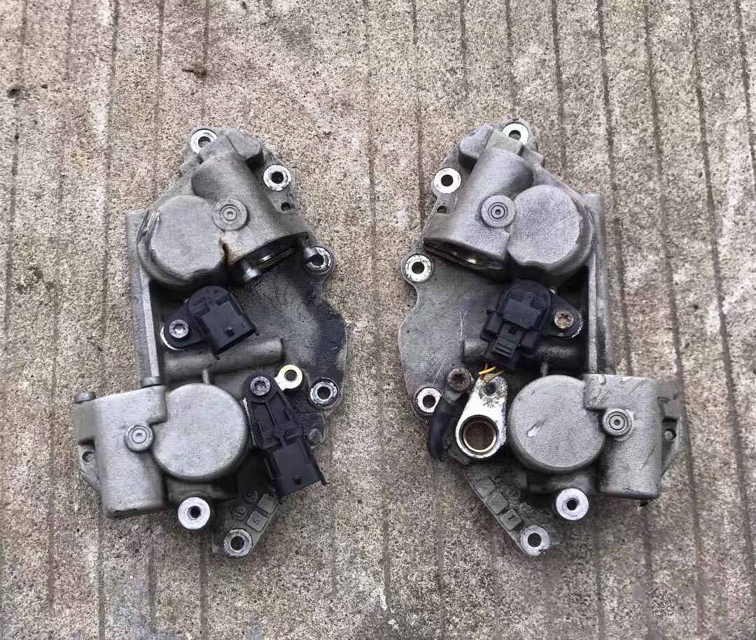Used Genuine Camshaft Adjuster Cover Pair For Mercedes‑Benz M156 6.2L AMG C63 E63 CLS63 S63 ML63 OE:1560500118 1560500218 - Image 3