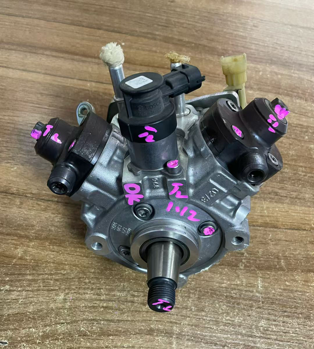 Original Used High Pressure Diesel Fuel Injection Pump For Land Rover Discovery 4, Range Rover L405, Range Rover Sport L494, Jaguar XF XJ 3.0 TDV6 SDV6
