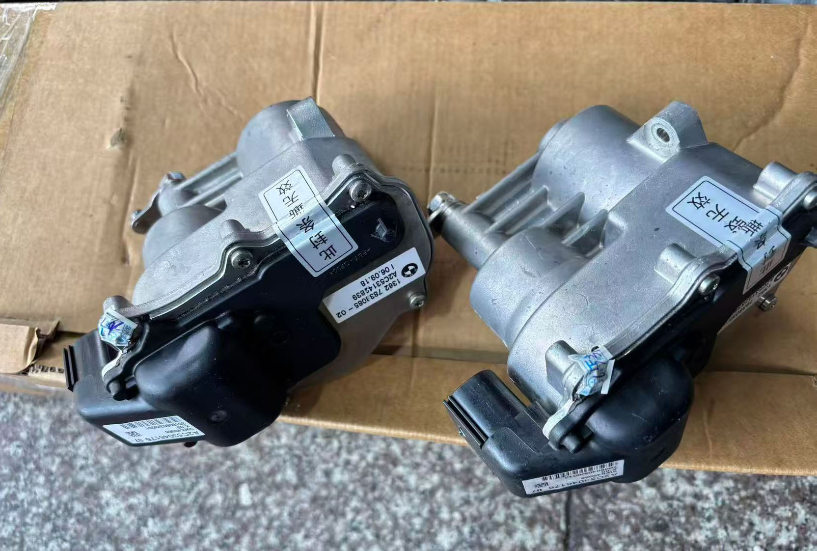 Used Original Pull-off Throttle Actuator For BMW E90 E92 E93 M3 S65